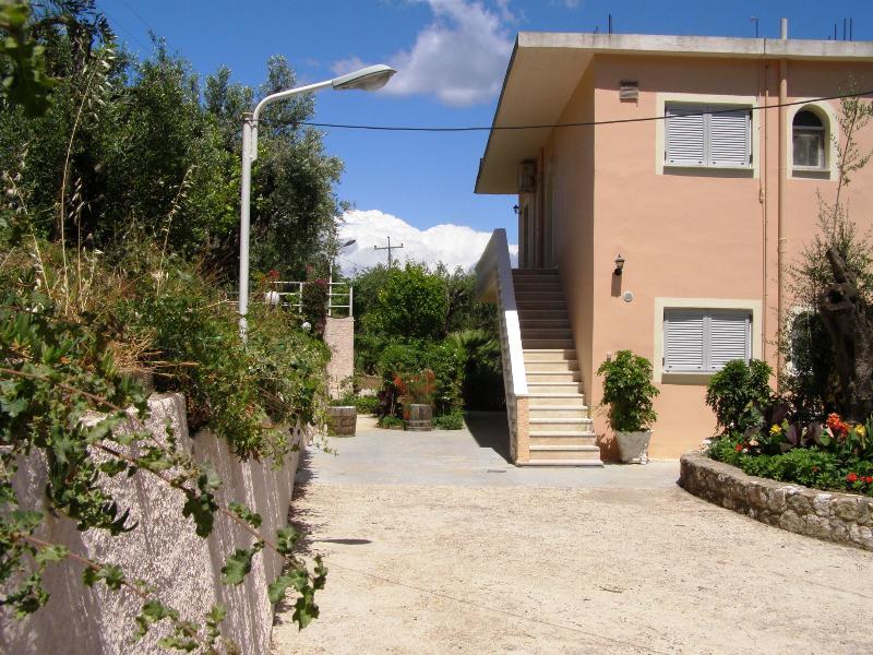 Apostolos & Eleni Family Apartments Perama  Eksteriør billede